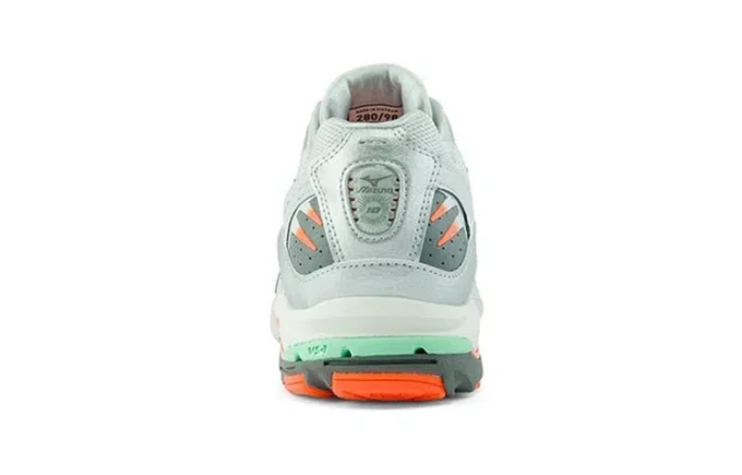 Wave Rider 10 “Grey Orange”